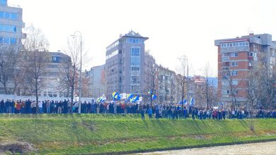 Photo of Veliki broj građana ispred OHR-a poručuje da neće dozvoliti razgradnju države BiH