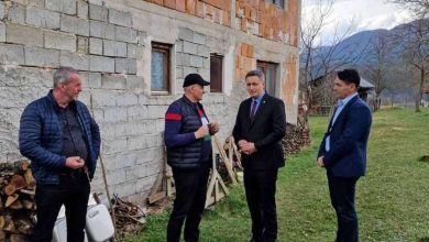 Photo of Bećirović posjetio povratnike u Višegradu