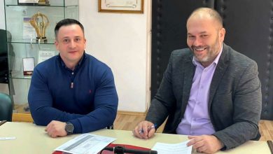 Photo of “Podrška zdravstvenoj tranziciji”: JU Dom zdravlja KS donirano osam laptopa