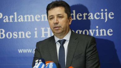 Photo of Zaimović: Schmidt bi nametanjem odluke Bošnjake sveo na nivo nacionalne manjine kojom bi upravljali Zagreb i Beograd
