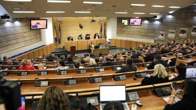 Photo of Predsjednica FBiH Bradara zastupnicima: Dokažimo kako u ovoj zemlji ipak vlada demokratija