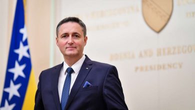 Photo of Bećirović: Donijeti odluku o smjeni Dodika