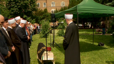 Photo of Klanjana dženaza Dževadu Karahasanu