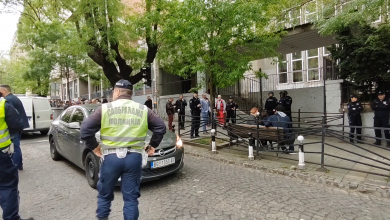 Photo of Osmero djece ubijeno u školi u Beogradu