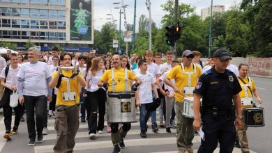 Photo of Maturanti općine Centar svečano prodefilovali glavnim ulicama grada
