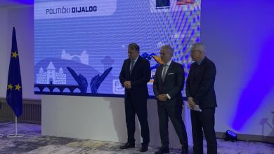 Photo of Sattler i Murphy poručili Vladi FBiH: Ako propustite ovu priliku, nema nazad