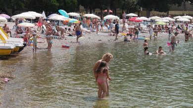 Photo of Počela sezona ljetovanja u Neumu, turisti zadovoljni cijenama