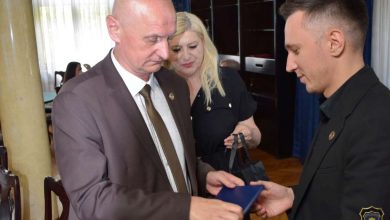 Photo of Dodijeljena prizanja i nagrade zaslužnim pojedincima u FMUP-u i FUP-u