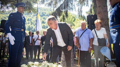 Photo of Komšić na obilježavanju 31. godišnjice pogibije Čedomira Domuza