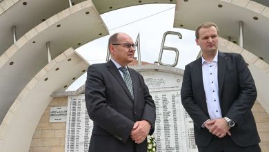 Photo of Schmidt u Ahmićima: Poštivanje žrtava ključno za uspješno pomirenje