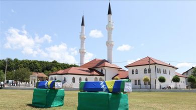 Photo of Klanjana kolektivna dženaza u Memorijalnom centru Kamičani u Kozarcu