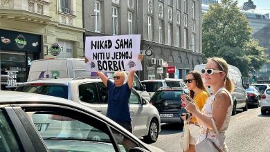 Photo of Žene blokirale saobraćajnice u Sarajevu: “Nikad sama niti u jednoj borbi”