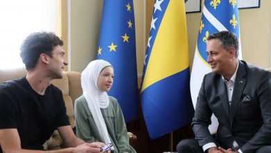 Photo of Bećirović organizirao prijem u Predsjedništvu BiH za Merjem Džafić, prvakinju BiH u šahu