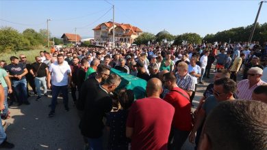 Photo of Stotine ljudi na dženazi Nizami Hećimović