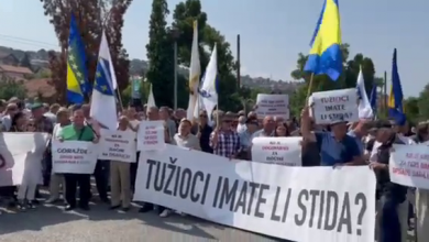 Photo of Protesti Fondacije “Istina za Goražde” ispred Tužilaštva BiH