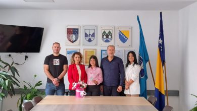 Photo of Tanović ugostio karatašicu Bašagić, prva osvojena medalja sa Svjetskog kupa u katama za Sarajevo