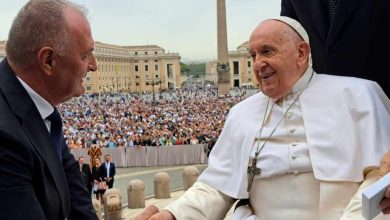 Photo of Helez: Papa je izrazio potrebu za još čvršćom saradnjom među narodima u BiH