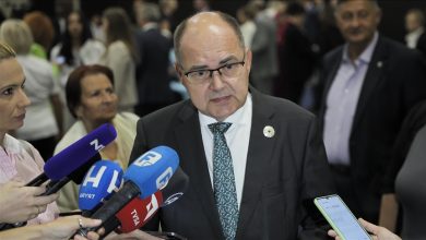 Photo of Schmidt: Presuđeni ratni zločinci ne bi trebali obavljati javne funkcije