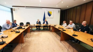 Photo of Rukovodstvo sindikata radnika BHRT-a: Radnici se nalaze u teškom materijalnom položaju