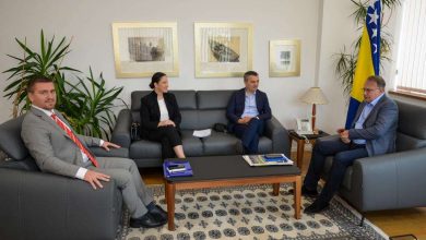 Photo of Ademović i Karić razgovarali s premijerom FBiH, Nikšićem o projektima Grada Sarajeva