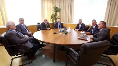Photo of Ademović s predstavnicima Udruženja generala o aktuelnoj političkoj situaciji i prioritetima BiH