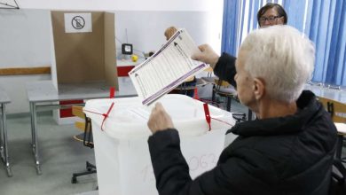 Photo of Otvorena birališta,  građani biraju između Čengića i Selimbegovića za načelnika Starog Grada