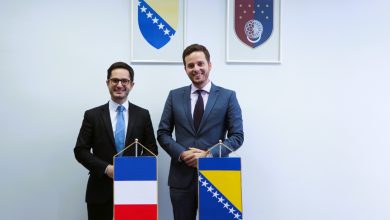Photo of Premijer Uk i ambasador Delmas: Francuska želi ulagati u zdravstvo, ekološke i projekte za smanjenje zagađenja