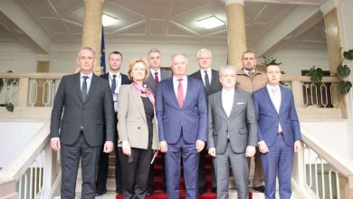 Photo of Eichhorst: Nastavaljamo davati podršku Oružanim snagama BiH