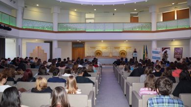 Photo of Sarajevski đaci gledali dokumentarac “Ljubav prema knjigama: Priča o Sarajevu”