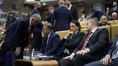 Photo of Odgođena sutrašnja sjednica Predstavničkog doma PFBiH, oštećen plafon sale