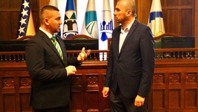 Photo of Ademović i Deljković uputili inicijativu da Grad Sarajevo u budžetu planira sredstva za pomoć Gazi