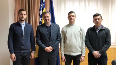 Photo of Zvizdić sa predstavnicima Udruženja studenata FPN Univerziteta u Sarajevu