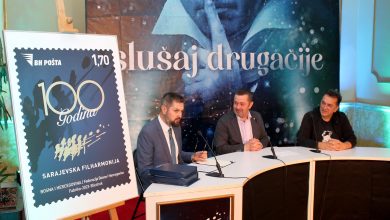 Photo of Od danas u opticaju poštanska marka ‘100 godina Sarajevske filharmonije’