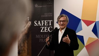 Photo of Izložba “Molitva” Safeta Zeca za posjetioce otvorena do 31. 12.