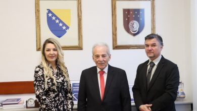 Photo of Mesihović na panelu u Banjoj Luci o akreditovanju visokoškolskih institucija