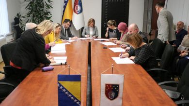 Photo of Bolja koordinacija u borbi protiv nasilja u porodici: Potpisan Protokol između Vlade KS, Tužilaštva i nevladinih organizacija