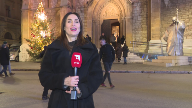 Photo of Doček Božića u Sarajevu: Snijega nema, lampice su tu, okićen grad i brojni domaći i strani gosti (Video)