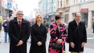 Photo of Polaganjem cvijeća započelo obilježavanje godišnjice 105. brigade
