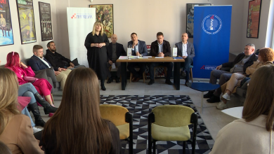 Photo of DNEVNIK TVSA/HKD “Napredak” dodijelio stipendije za studente