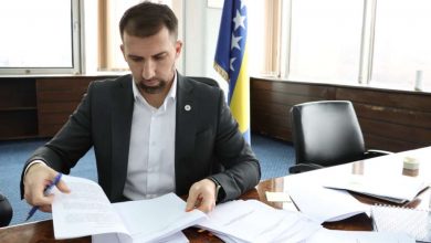 Photo of Ministar Delić najavio izmjene Zakona o materijalnoj podršci porodicama s djecom u FBiH