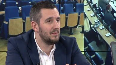Photo of Handžić: „Ne vidim kako opozicija svojim diskusijama može unaprijediti sigurnost u KS“