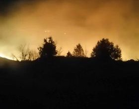 Photo of Požar u općini Trnovo, gori nisko rastinje, četiri ekipe vatrogasaca na terenu