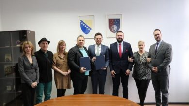 Photo of Potpisan ugovor: Povećane plaće uposlenika kulture u Kantonu Sarajevo