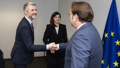 Photo of Ćudić i Forto nakon sastanka s Varheljijem: Proces pregovora može početi već u junu