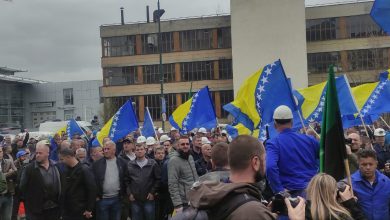 Photo of Zenički rudari dolaze na protest u Sarajevo, priključuju im se kolege iz drugih rudnika
