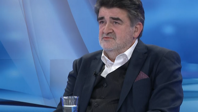 Photo of Ćurak za TVSA: Poezija je nešto najuzvišenije što ljudski um stvara, a Sidranova je veličanstvena