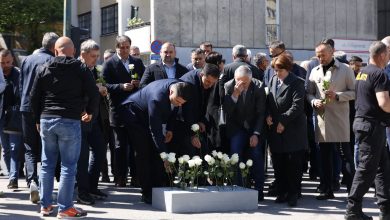 Photo of Delegacije iz bh. entiteta RS položile cvijeće u bivšoj Dobrovoljačkoj ulici