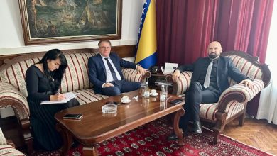 Photo of Sastanak federalnog ministra Isaka i premijera FBiH Nikšića povodom današnje akcije: “Vjerujemo u zakonit i ispravan rad svih institucija”