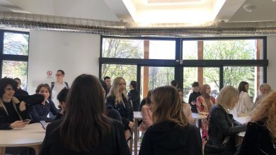 Photo of U 2024. godini 1239 učenika i studenata dobija stipendije