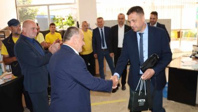 Photo of Omiljeni goraždanski poštar Eško Jusufović svečano ispraćen u penziju
